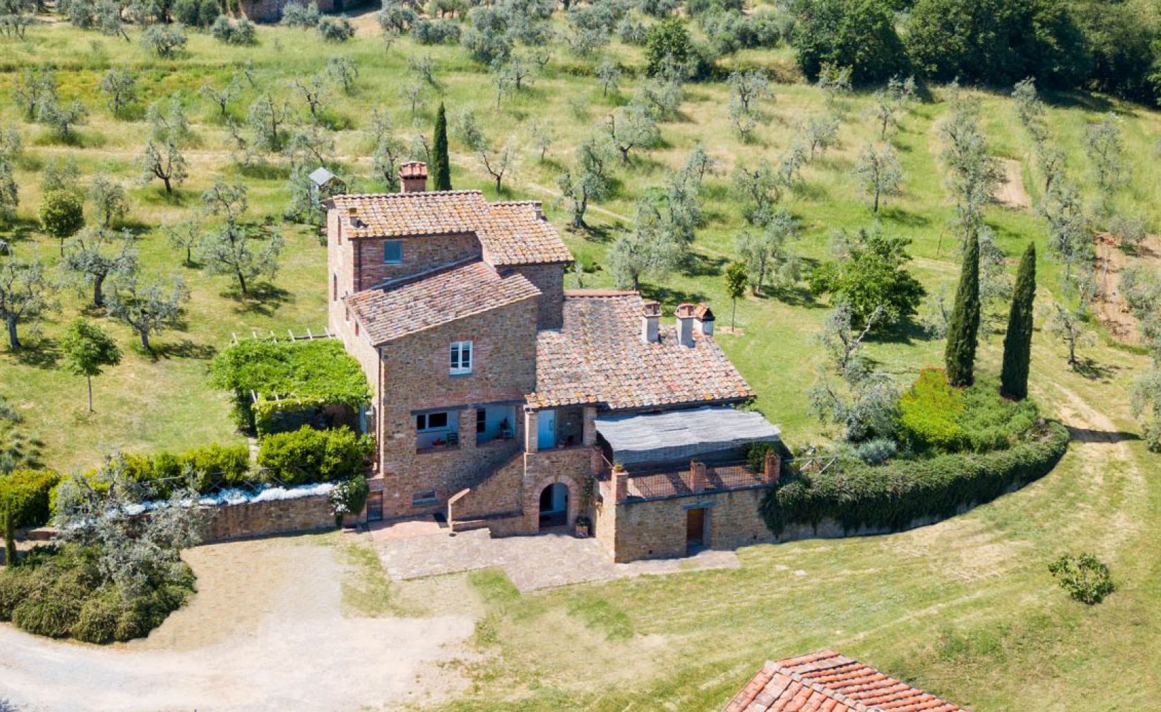 House in Civitella in Val di Chiana - view 1
