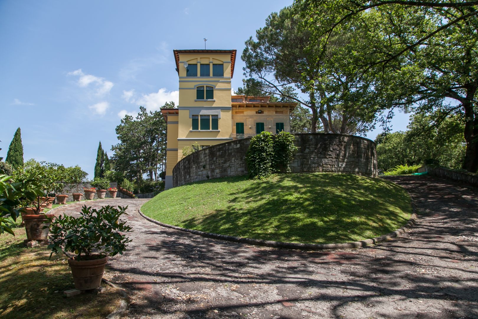 House in Arezzo - Image 3