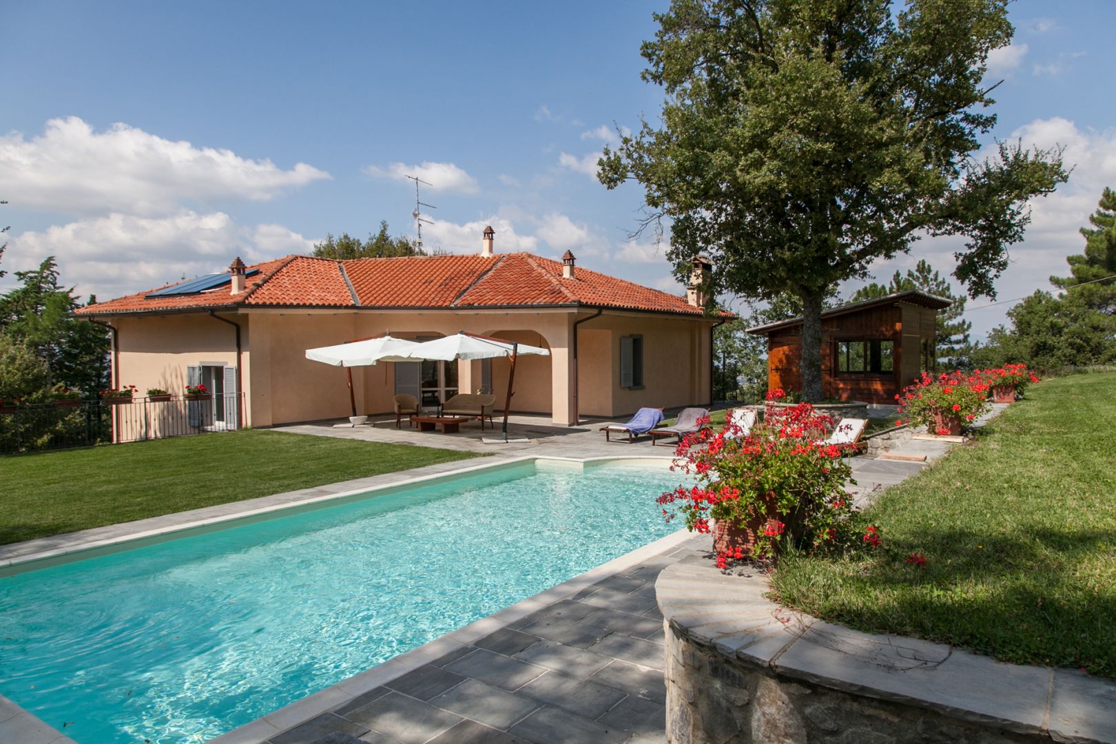 House in Arezzo - Image 5