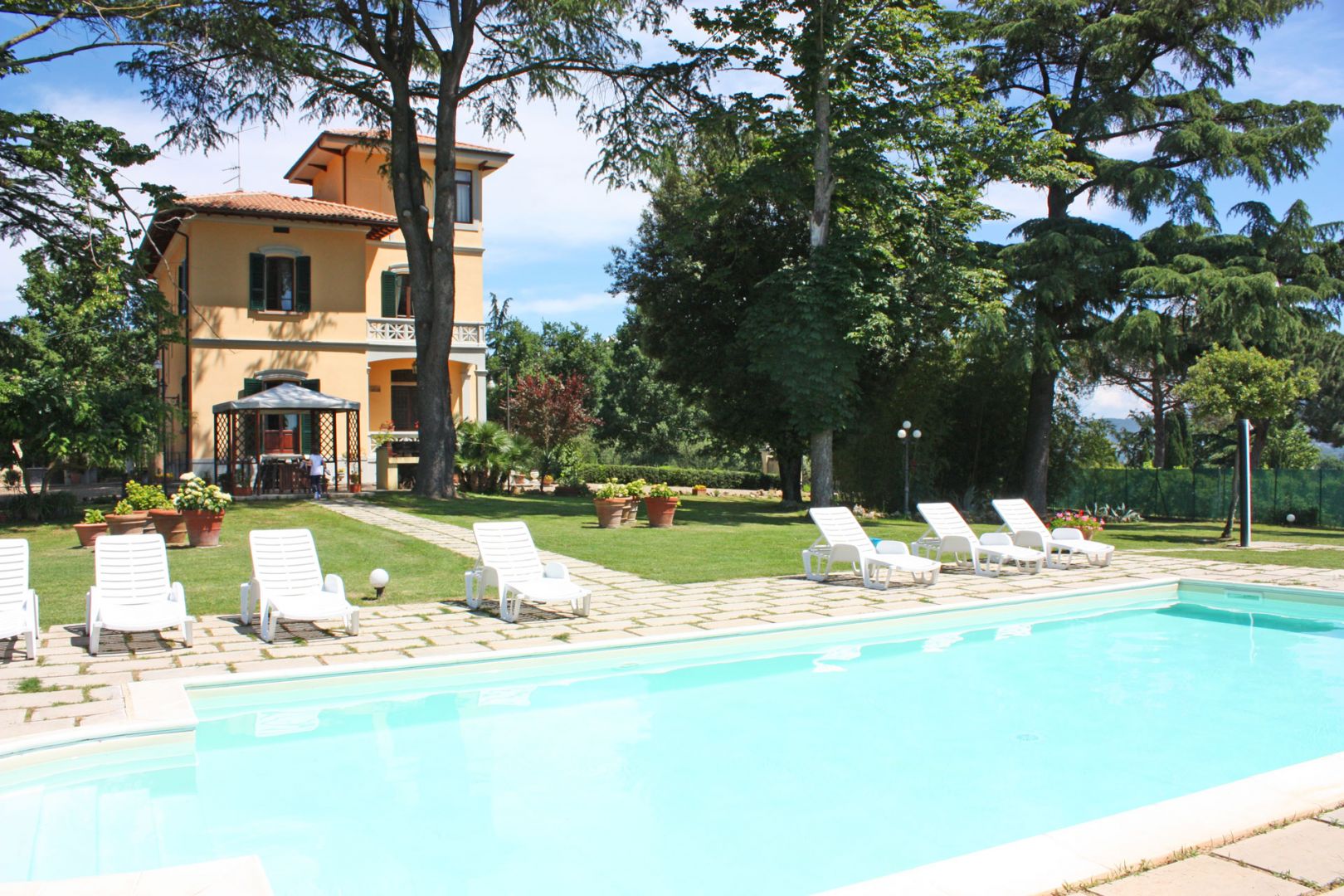 House in Monte San Savino - Image 3