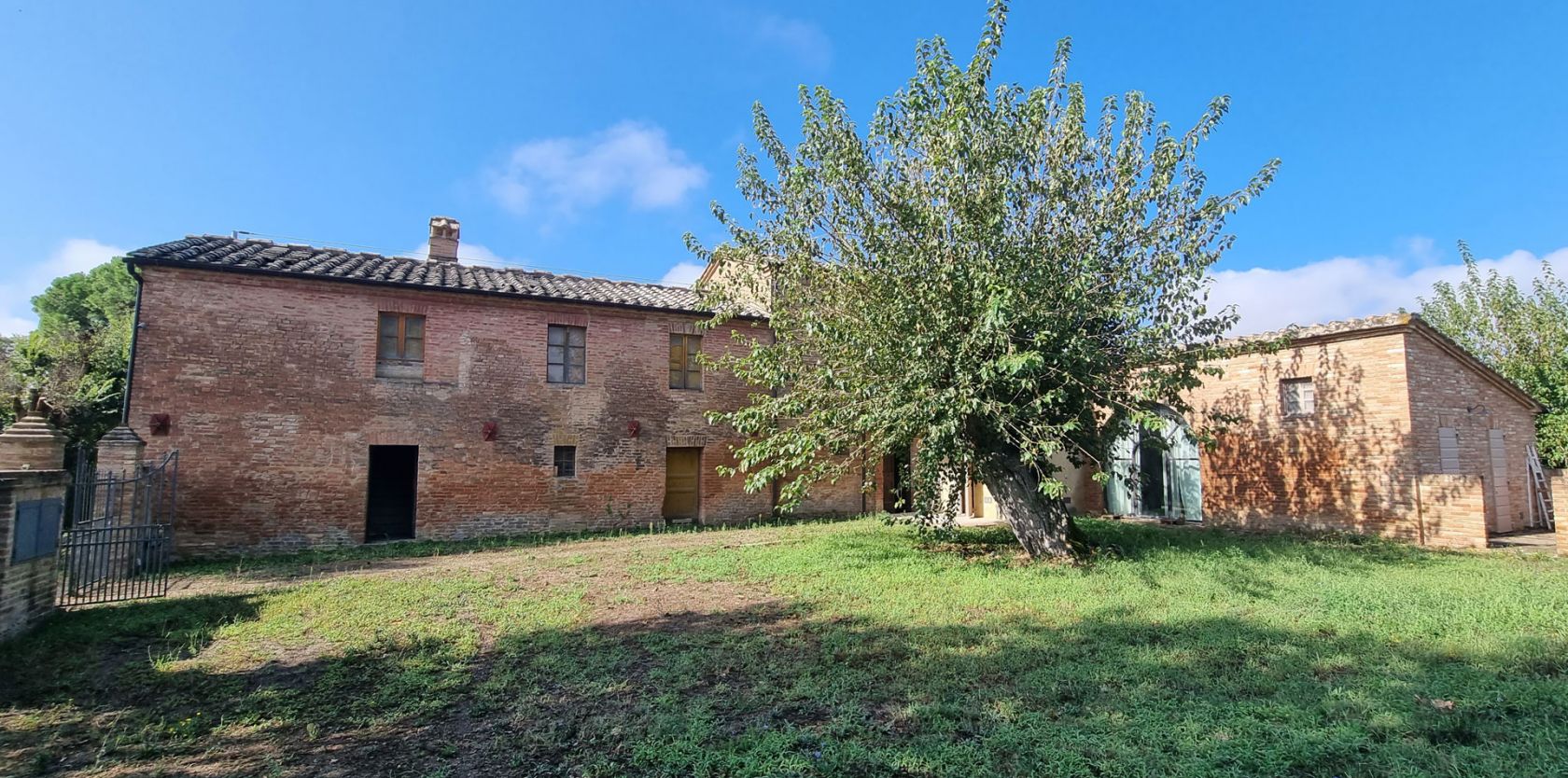 House in Buonconvento - Image 5