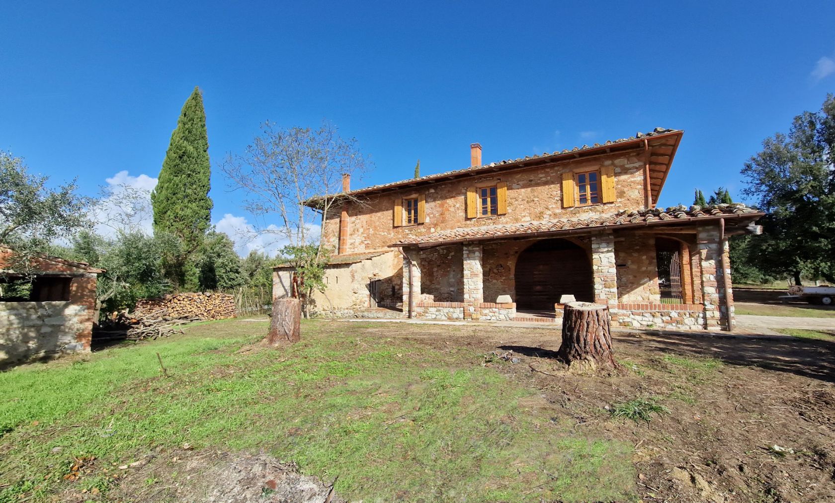 House in Asciano - Image 2