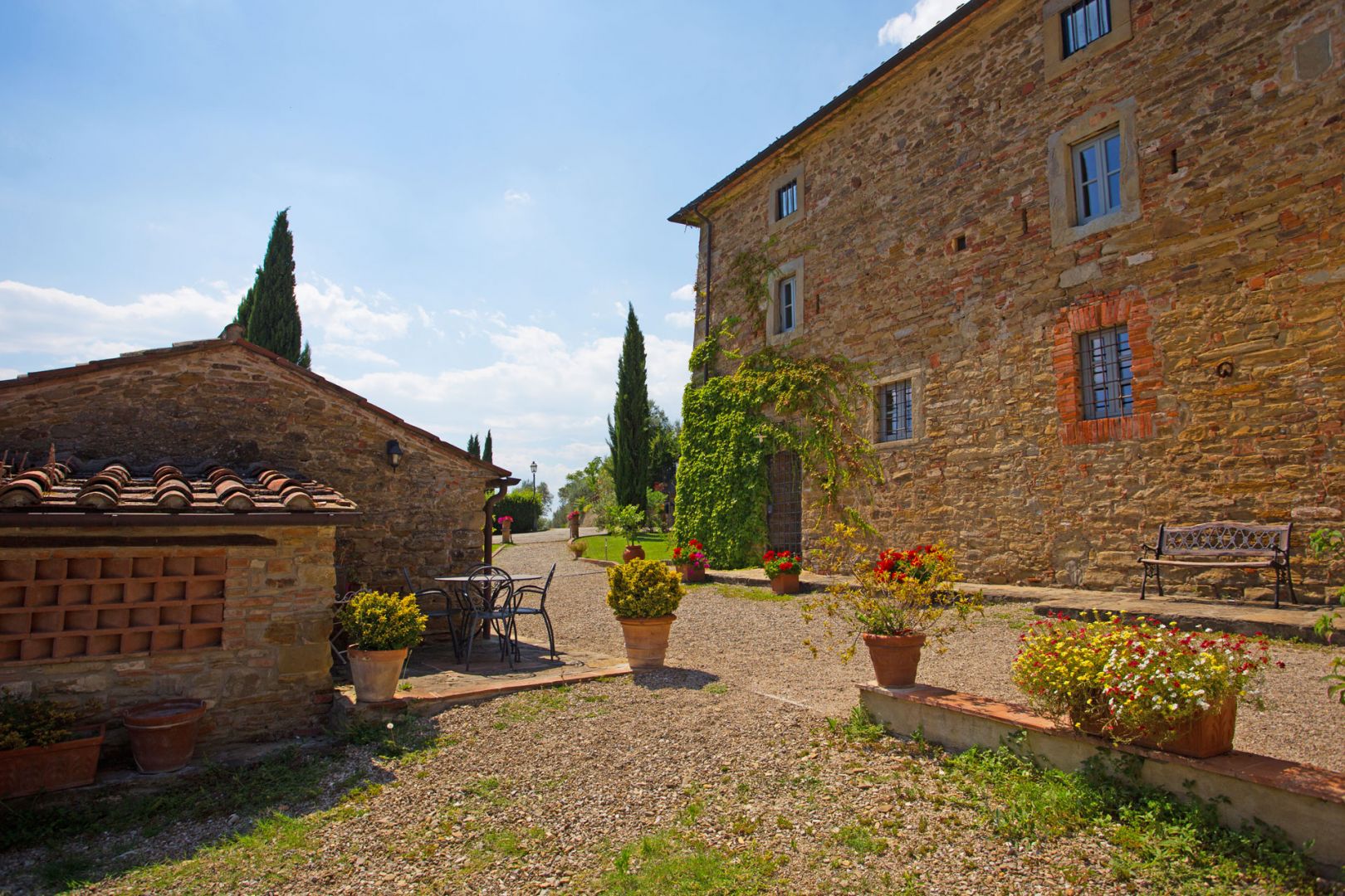 House in Arezzo - Image 4