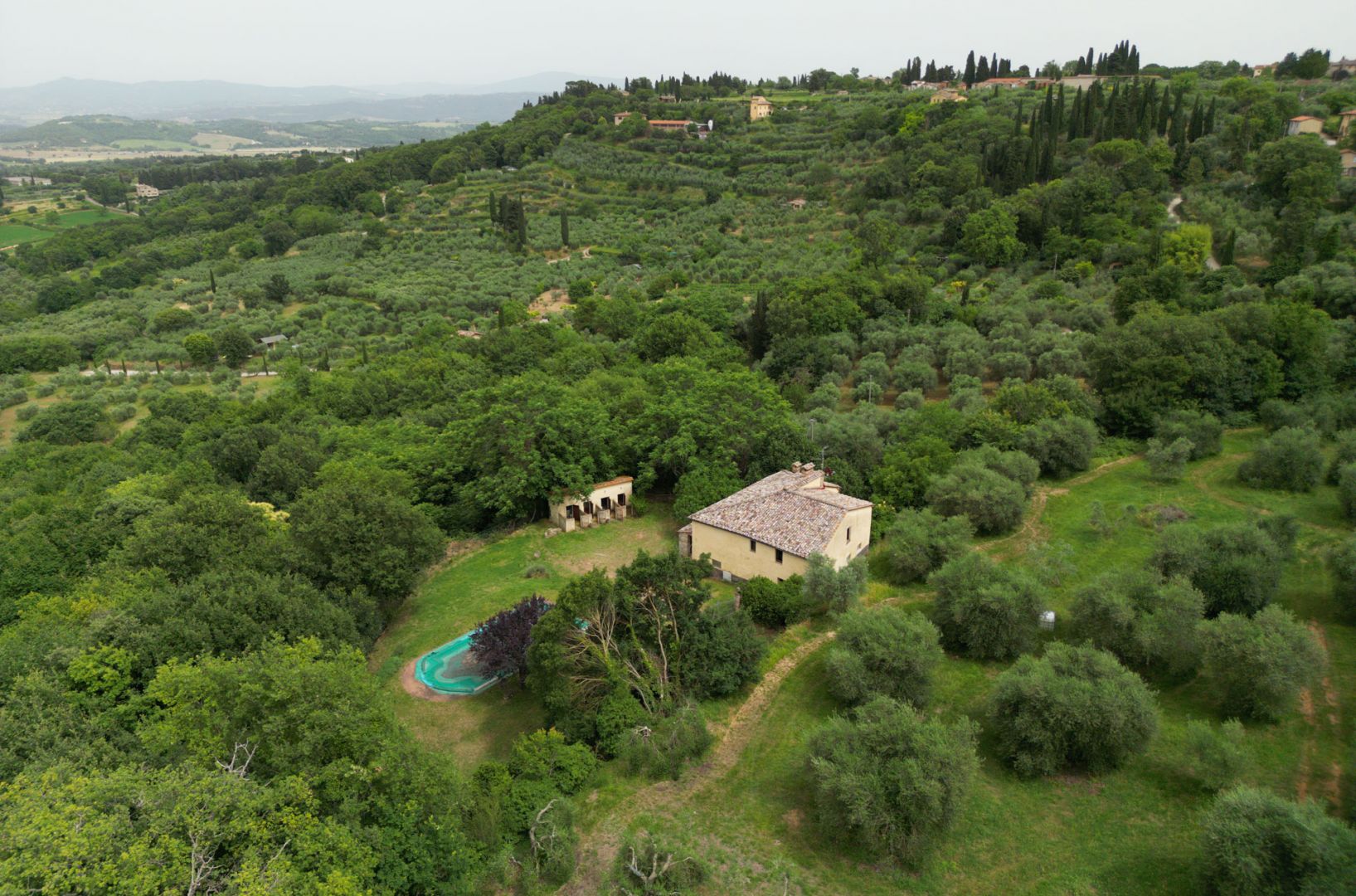 House in Sarteano - view 1