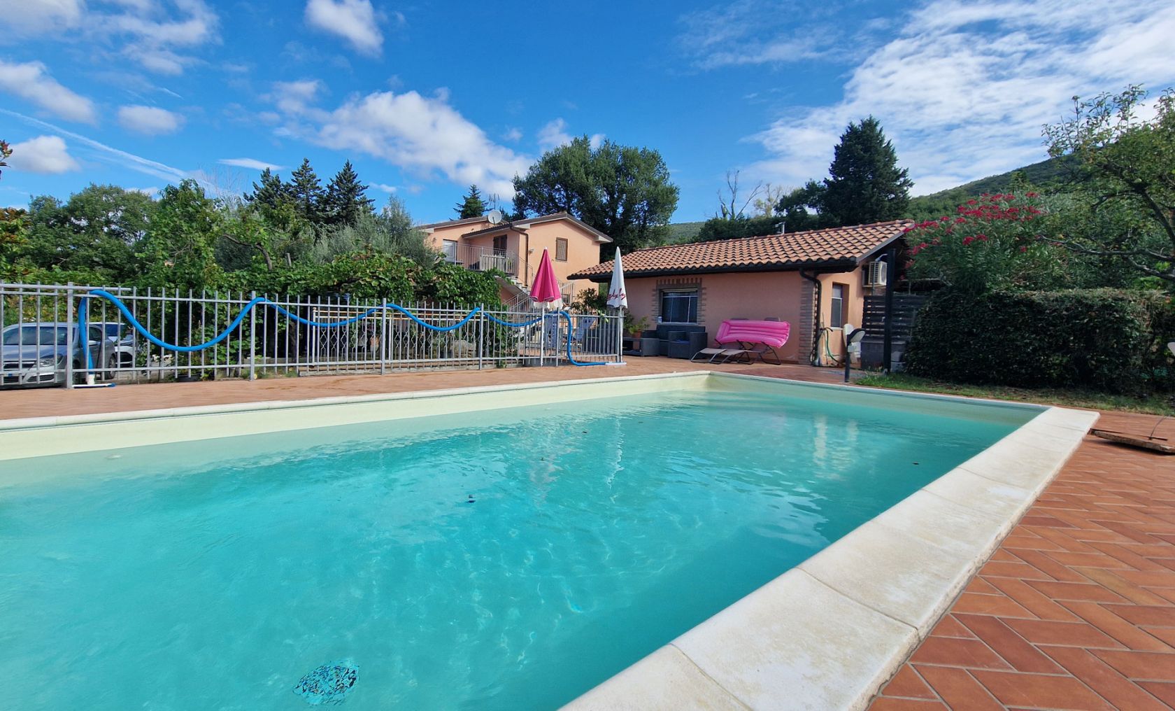 House in Passignano sul Trasimeno - Image 3