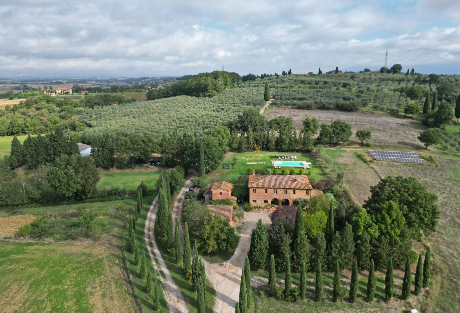 House in Foiano della Chiana - view 1