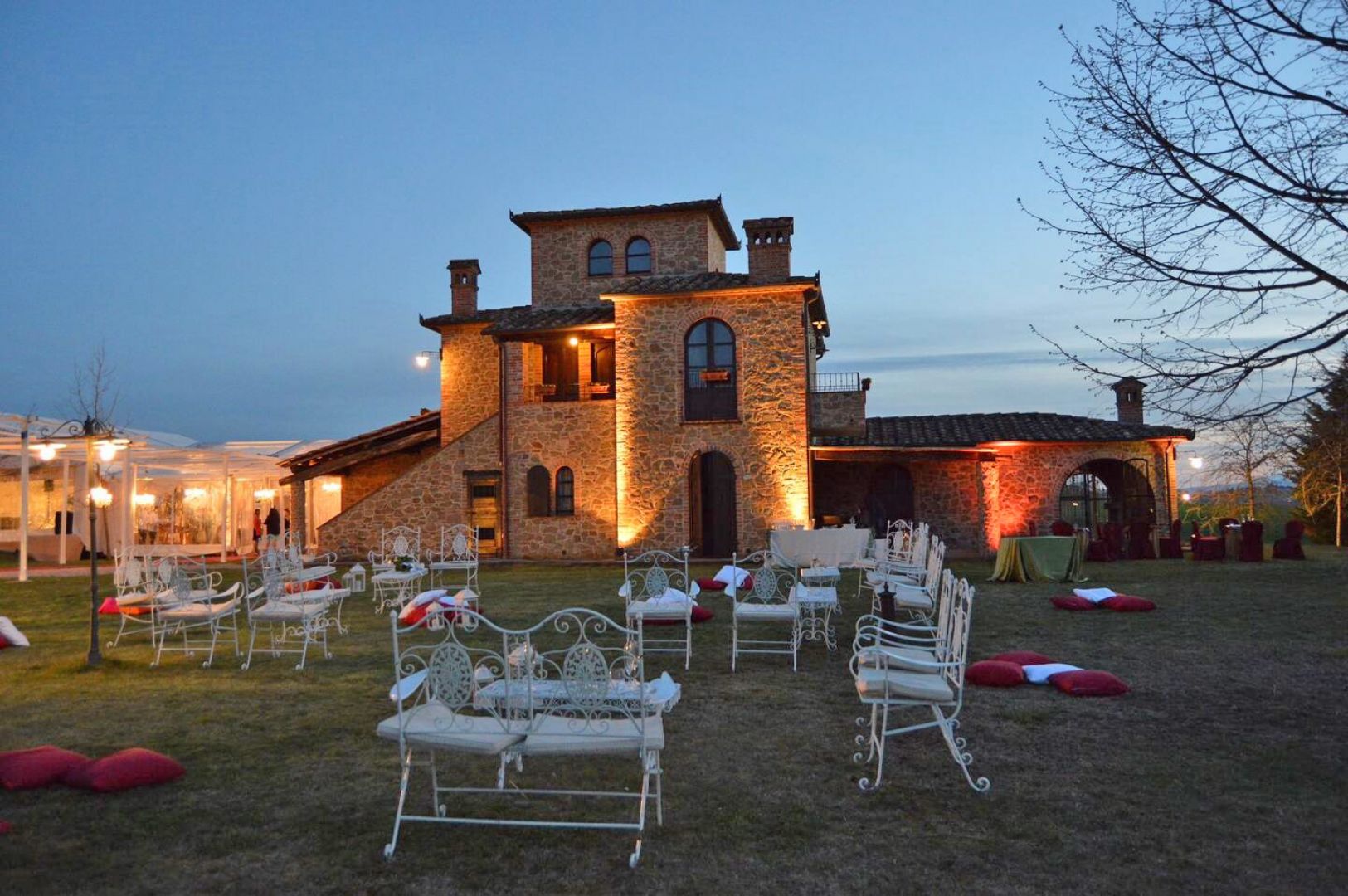 House in Castiglione del Lago - Image 4