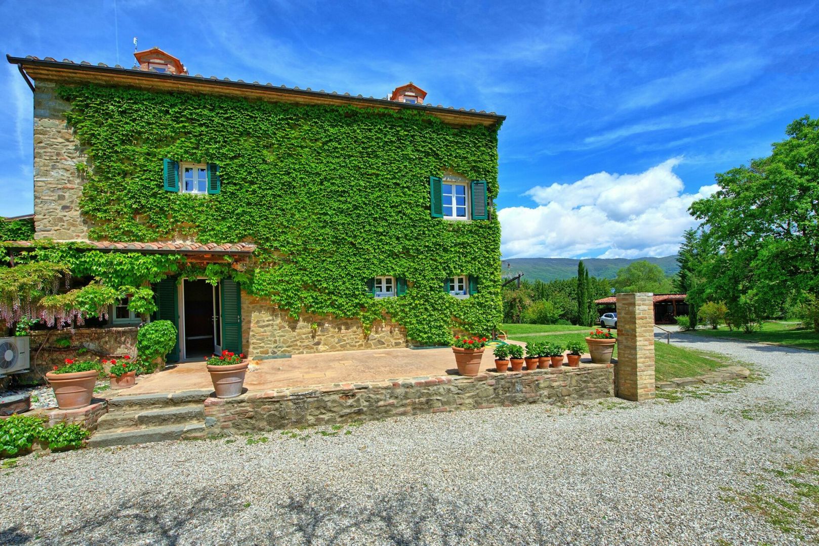 House in Cortona - Image 5