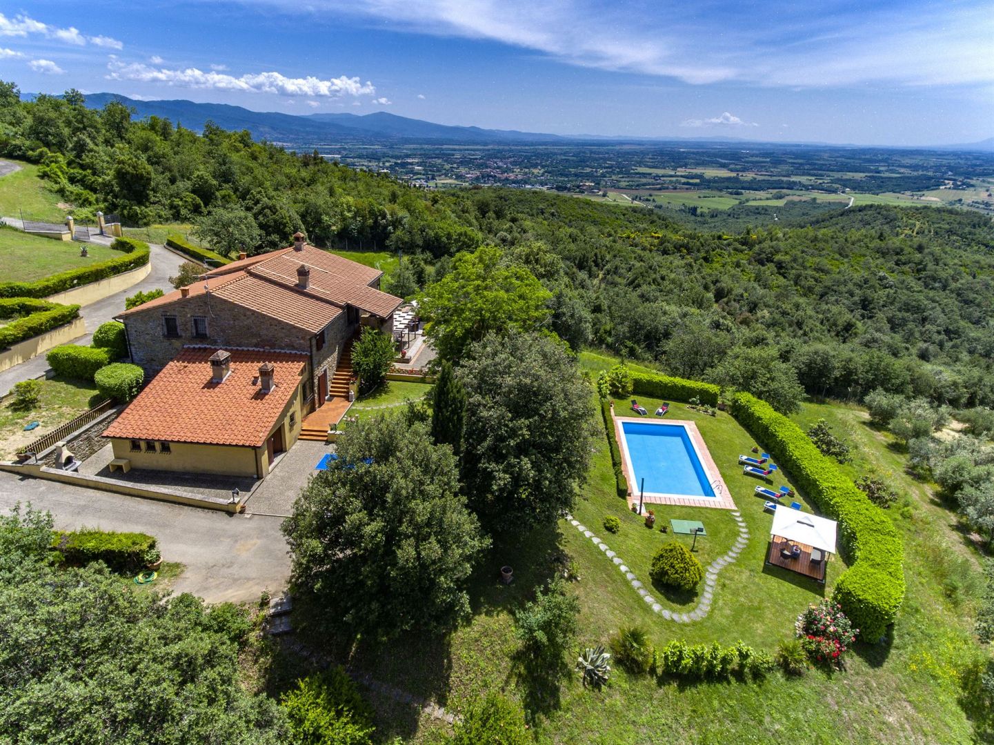 House in Civitella in Val di Chiana - view 1