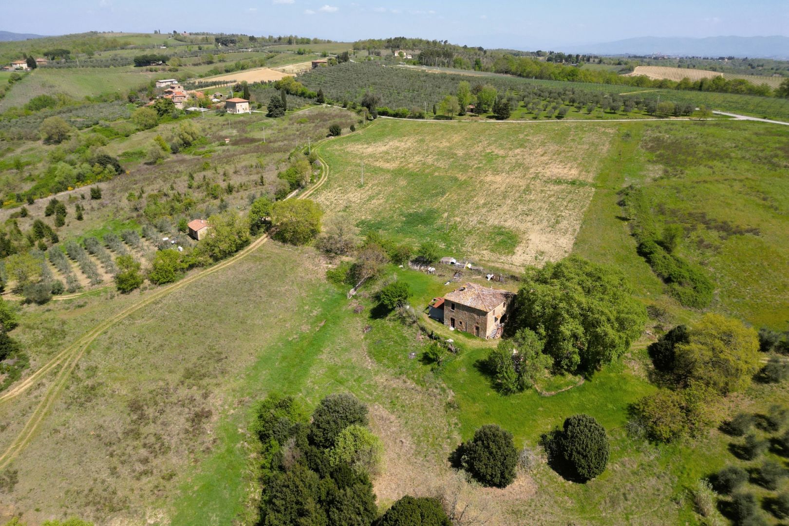 House in Trequanda - view 1