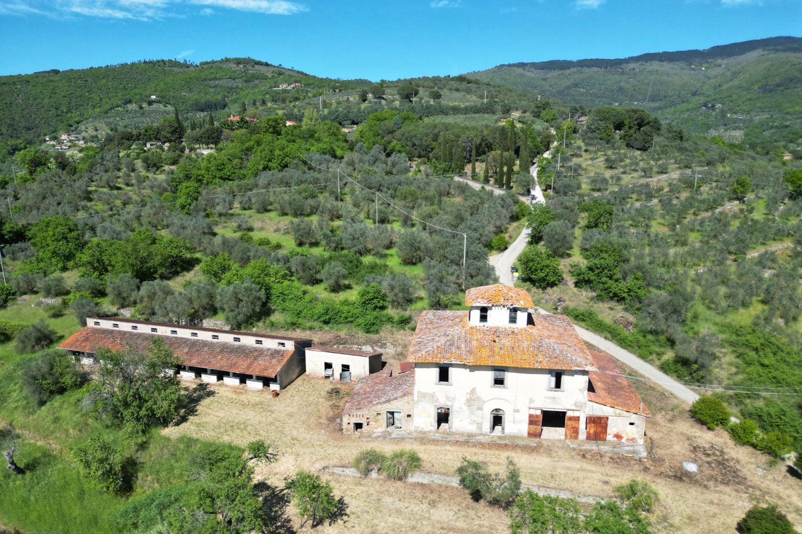 House in Cortona - view 1