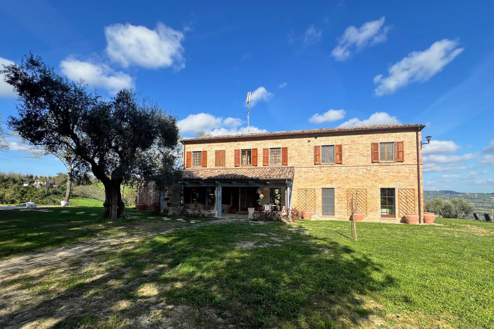 House in Castello di Poggio - view 1