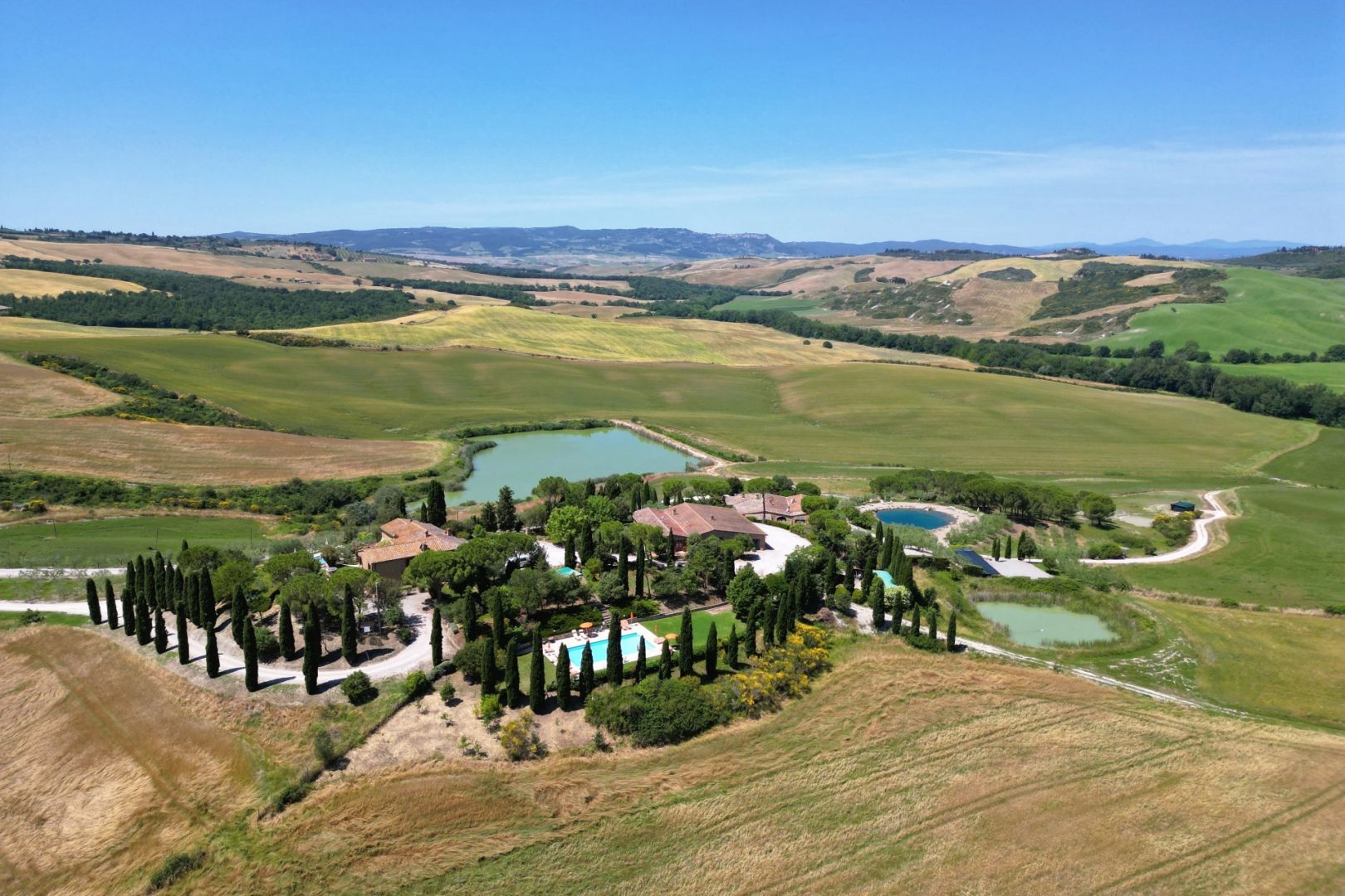 House in San Quirico d'Orcia - Image 3