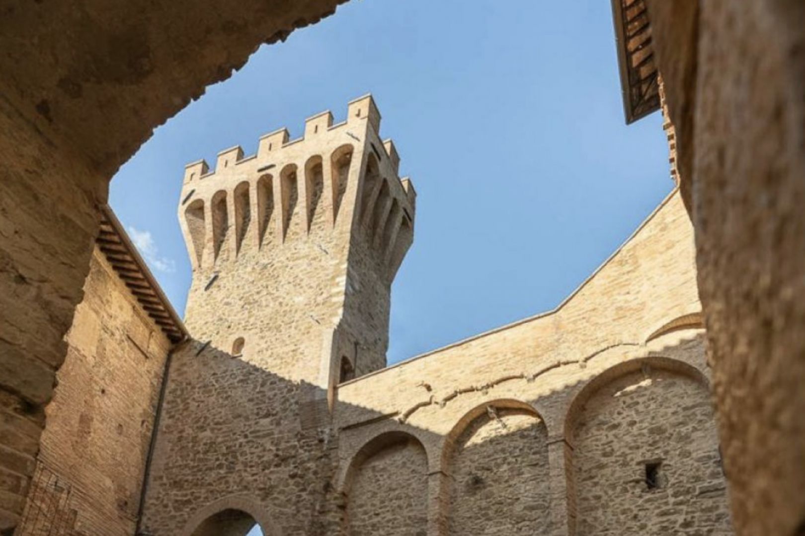 House in Sant'Apollinare - Image 5
