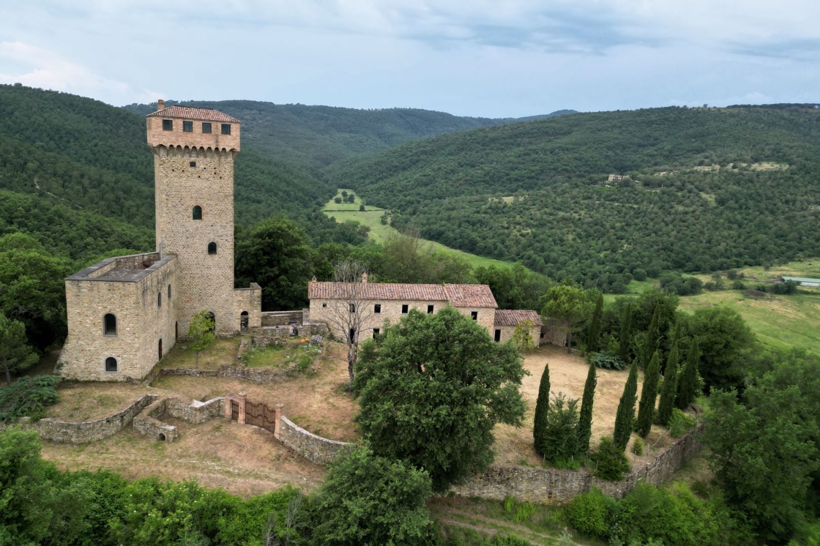 House in Passignano sul Trasimeno - view 1