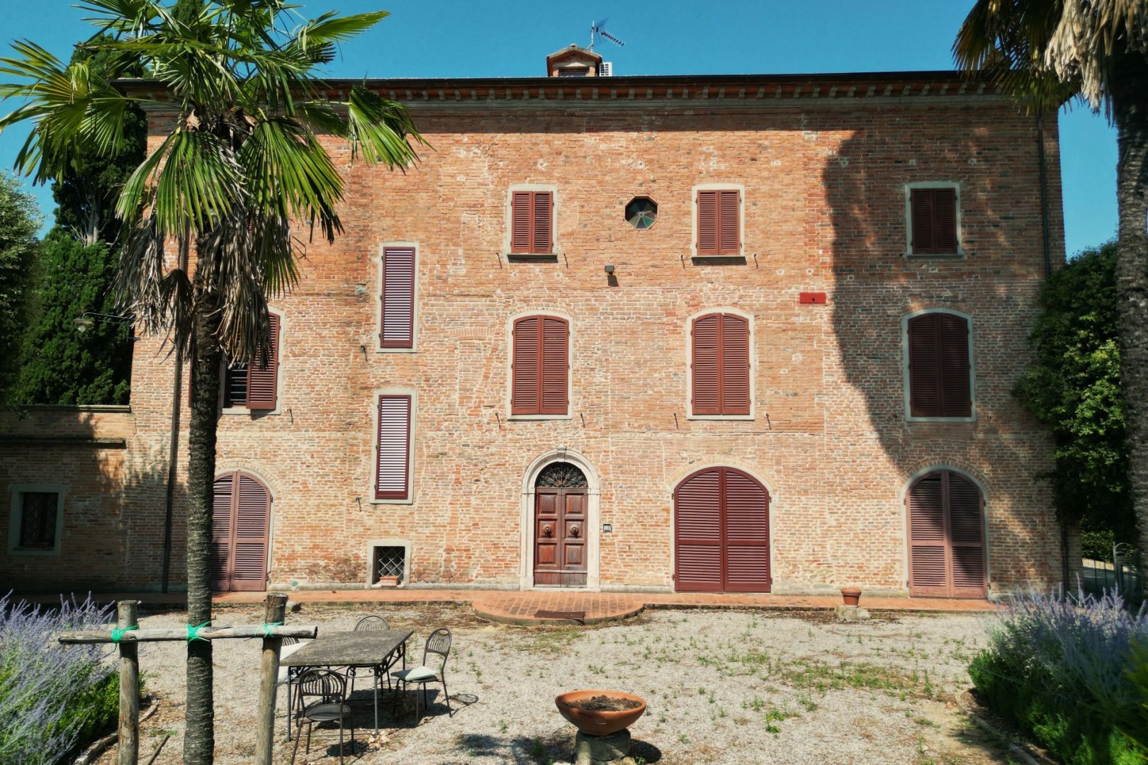 House in Castiglione del Lago - Image 5