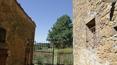 Toscana Immobiliare - Farmhouse to be restored in Tuscany