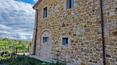 Toscana Immobiliare - The construction of the building was carried out with the utmost respect for the architectural characteristics of the old Tuscan farmhouses.