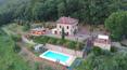 Toscana Immobiliare - Incantevole casale in pietra, recentemente ristrutturato, con parco, piscina, vista panoramica, edificio utilizzato per eventi e matrimoni e 4 ettari di terreno