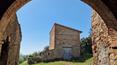 Toscana Immobiliare - Das Anwesen besteht aus dem Haupthaus, einem Nebengebäude und einem Schuppen
