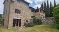 Toscana Immobiliare - Bauernhaus mit Panoramablick, Park und Olivenhain in Umbrien
