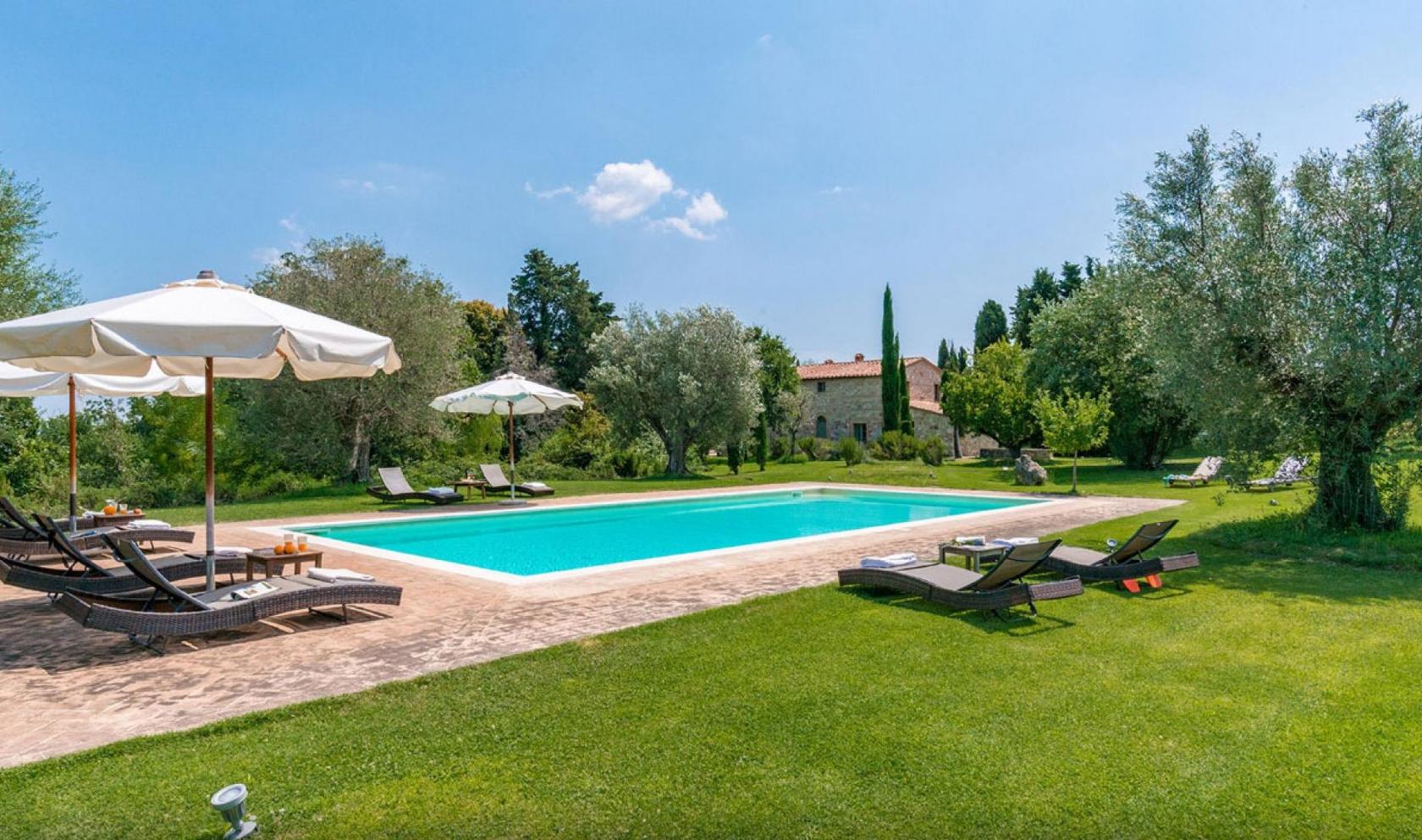 Toscana Immobiliare - Restored country house for sale in Cetona, Tuscany, Siena