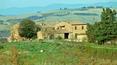 Toscana Immobiliare - Typical Tuscan farm to be restored near Siena