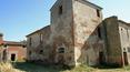 Toscana Immobiliare - Complesso colonico da recuperare a Sinalunga, Siena; Rural Village to renovate close to Siena