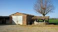 Toscana Immobiliare - annesso,outbuilding; casale con annesso da ristrutturare Montepulciano