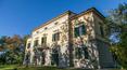 Toscana Immobiliare - The three-storey villa has undergone a meticulous restoration