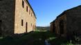 Toscana Immobiliare - Farm in hilly panoramic position to restore in Torrita di Siena