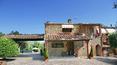 Toscana Immobiliare - The main house covers an area of about 300 square meters. The annex is composed of a bedroom with bathroom and living room.