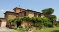 Toscana Immobiliare - Stone country house for sale in Valdichiana. Set in a quiet spot in the province of Arezzo,