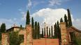 Toscana Immobiliare - The house is in stone and bricks and has a private garden