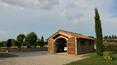 Toscana Immobiliare - The property provides two outbuildings for a total of 100 square meters, one used as a garage and the second one as a storage building