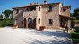 Toscana Immobiliare - restored  farmhouse for sale in Cortona, Tuscany