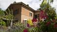 Toscana Immobiliare - Villa with swimming pool located for sale heart of the Tuscan countryside, in Cetona.