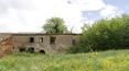 Toscana Immobiliare - Farmhouse to be restored for sale in Tuscany