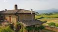 Toscana Immobiliare - farm with vineyard in Val d\'Orcia in the beautiful Tuscan countryside