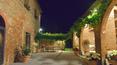 Toscana Immobiliare - Historic farmhouse for sale in the heart of the Crete Senesi