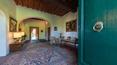 Toscana Immobiliare - Charming historic villa on sale in the beautiful countryside of Chianti: 