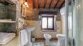 Toscana Immobiliare - Tuscan hamlet and estate for sale in Cortona