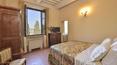 Toscana Immobiliare - Holidays in Tuscany. Rooms for rent in villa with pool