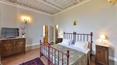 Toscana Immobiliare - Holidays in Tuscany. Rooms for rent in villa with pool