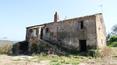 Toscana Immobiliare - Farmhouse to be restored for sale in Civita di Bagnoregio with a panoramic view of the town of Civita