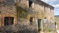 Toscana Immobiliare - Casa colonica in vendita con vista sul borgo di Civita di Bagnoregio
