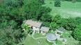 Toscana Immobiliare - Tuscan farmhouse for sale in Trequanda, Siena