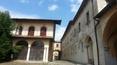 Toscana Immobiliare - The 715 hectares of land are divided into vineyards, olive groves, orchards, woodland, uncultivated land, farmland and two lakes