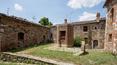 Toscana Immobiliare - Encantadora aldea en venta en la provincia de Siena