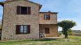 Toscana Immobiliare - Casale ristrutturato in vendita sul lago di Chiusi, Umbria